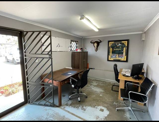 INDUSTRIAL PROPERTY TO RENT IN LYTTELTON